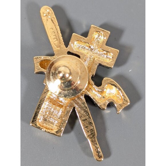 Vintage Avon Number 1 Nurse Pin Brooch Gold Tone Red Cross - Picture 4 of 6